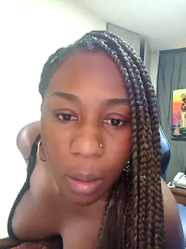 MONIQUE-LAMOUR online show from March 2026 12:22:02 PM