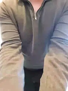 Bimbo Boi online show from September 2025 08:04:01 AM