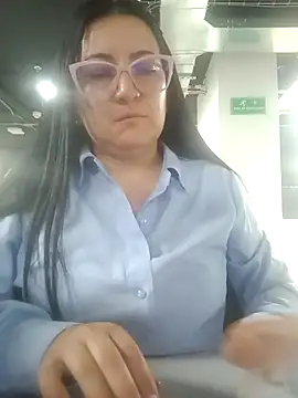 Romina693 online show from November 2025 06:15:01 AM