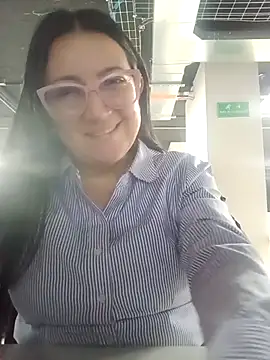 Romina693 online show from December 2025 06:32:01 AM