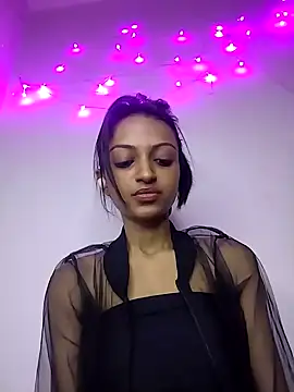 Your-Kitkat online show from November 2025 06:48:02 PM