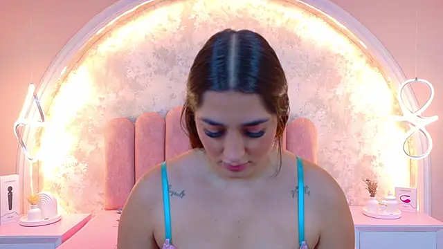 JasmineRhodes online show from January 2026 12:54:01 PM