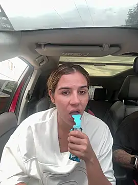 AllieYourGirl online show from April 2026 04:30:02 PM