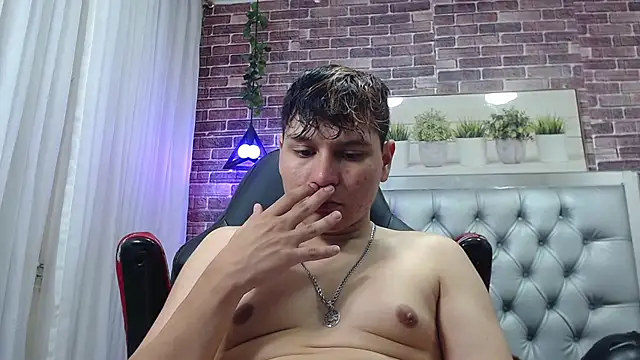 dondanys online show from October 2025 07:48:02 PM