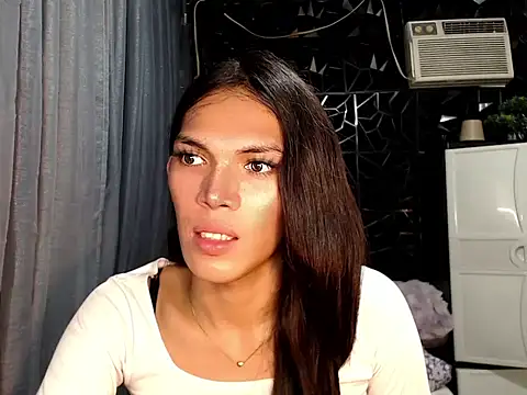 Snapshot of ladyhotcuming chatting on June 2026 02:14:01 AM ladyhotcuming online show from June 2026 02:14:01 AM