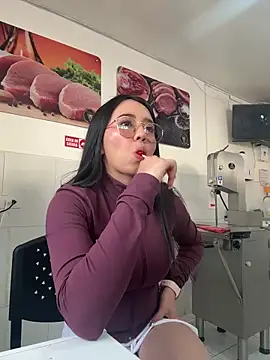 Michelle Zoe online show from November 2025 11:54:01 AM