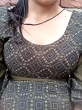 Snapshot of Kumarirakhi chatting on November 2025 11:33:01 AM Kumarirakhi online show from November 2025 11:33:01 AM