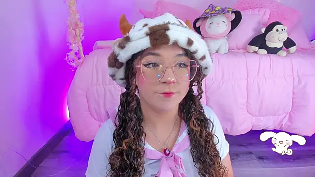 Snapshot of hannacutegod chatting on November 2025 04:33:02 AM hannacutegod online show from November 2025 04:33:02 AM