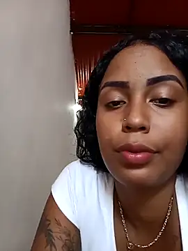 Snapshot of Fernanda30 chatting on October 2025 05:26:02 PM Fernanda30 online show from October 2025 05:26:02 PM