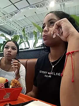 Fernanda30 online show from October 2025 06:04:01 PM