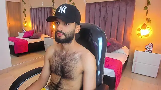 Snapshot of Ryan_Jackson_ chatting on October 2025 04:02:02 AM Ryan Jackson  online show from October 2025 04:02:02 AM