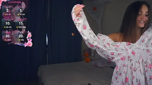 LoraDavi online show from November 2025 07:08:02 AM