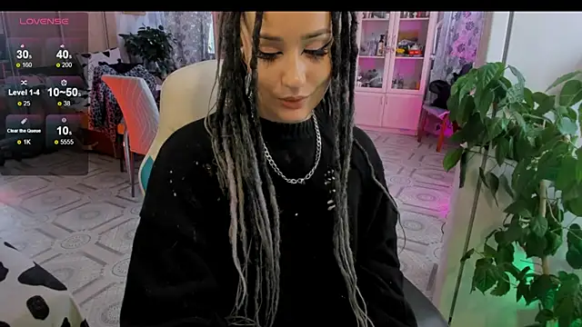 Sserendipityy online show from May 2026 03:19:02 PM