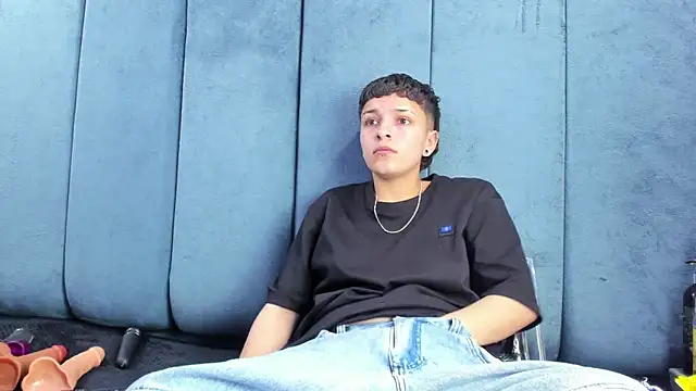 Megan Thompson  online show from February 2026 02:10:01 AM