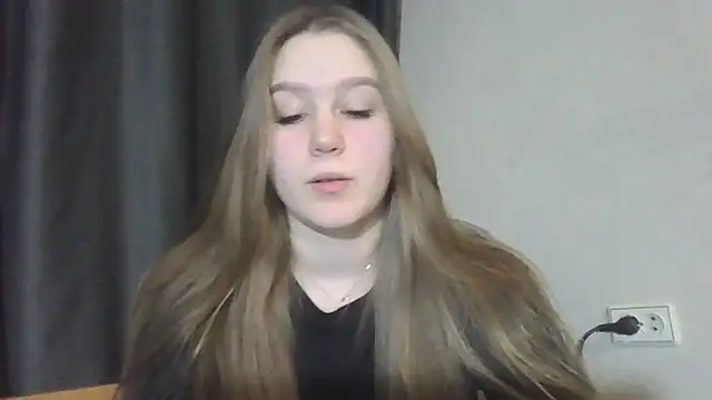 yourhoney Lola  online show from November 2025 04:20:02 PM