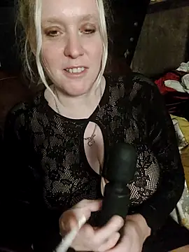 Snapshot of Bouncy-Bella28X chatting on September 2025 09:49:01 PM Bouncy-Bella28X online show from September 2025 09:49:01 PM