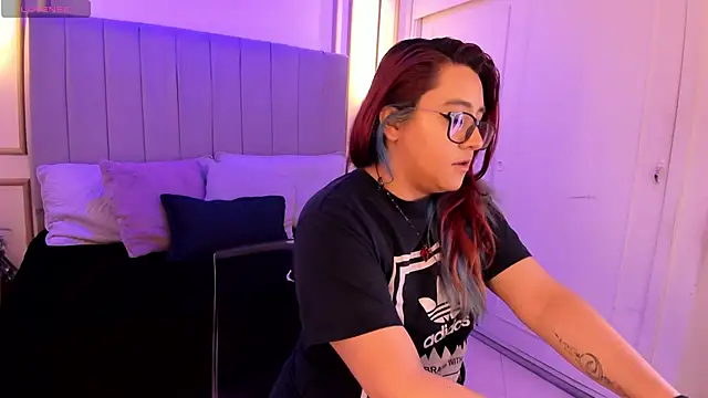 Snapshot of Cherry_blush_ chatting on September 2025 01:05:01 PM Cherry blush  online show from September 2025 01:05:01 PM