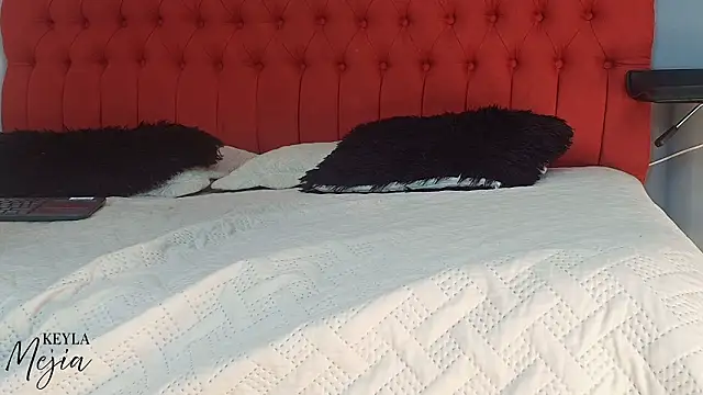 keyla mejia online show from February 2026 11:59:01 AM