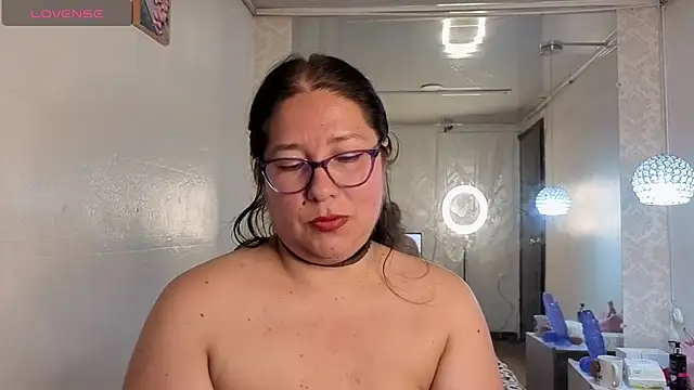 Snapshot of scarlett_widow_ chatting on June 2026 02:57:02 AM scarlett widow online show from June 2026 02:57:02 AM