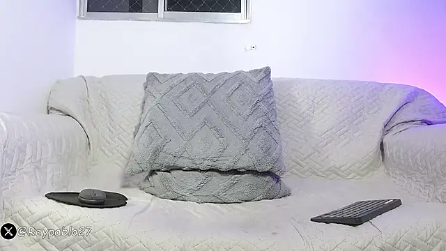 ReyPablo1 online show from April 2026 10:03:02 AM