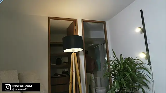 DeusbelliS online show from April 2026 12:01:01 AM