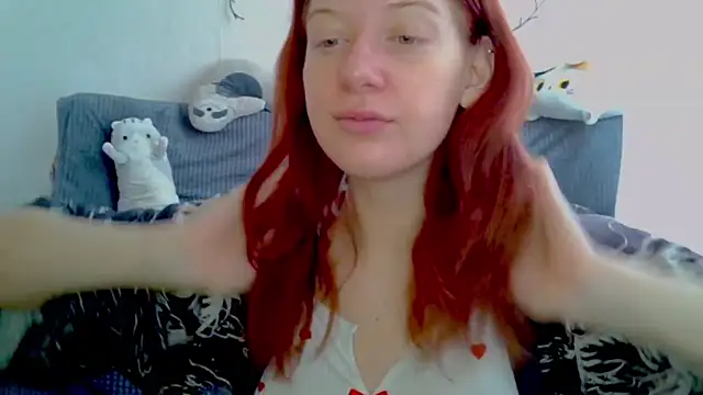 Lily Ember online show from February 2026 07:26:01 AM