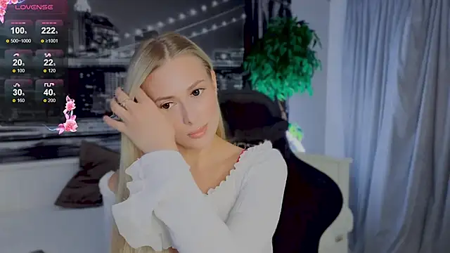 ChristyMarshall online show from October 2025 04:49:01 PM