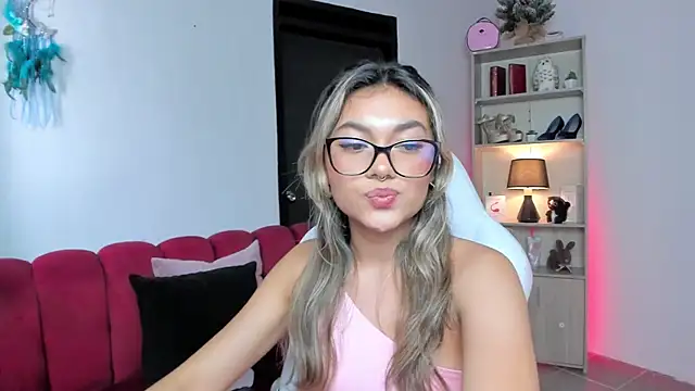 Tatiana mendoza online show from September 2025 02:20:01 PM