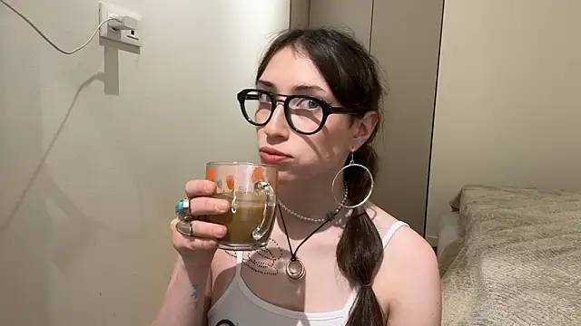 Snapshot of Kelly_Berry__ chatting on March 2026 06:03:01 PM Kelly Berry online show from March 2026 06:03:01 PM