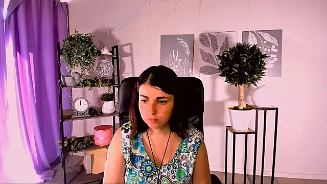 MartaEdams online show from June 2026 05:07:01 AM