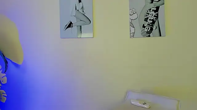 SamayRyann online show from December 2025 12:47:02 PM