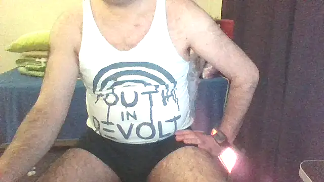 Snapshot of st206boy chatting on April 2026 10:45:01 PM st206boy online show from April 2026 10:45:01 PM