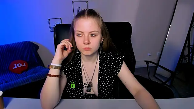 foxy tease  online show from September 2025 12:45:02 AM