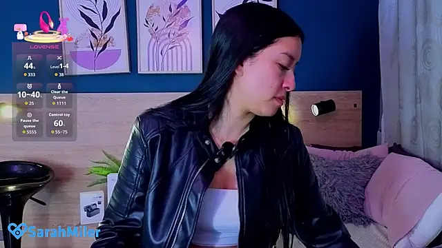 Snapshot of SarahMiler_ chatting on April 2026 01:20:02 PM SarahMiler online show from April 2026 01:20:02 PM