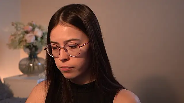 ywixos online show from February 2026 03:16:02 PM