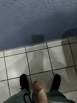 Leofj007 online show from November 2025 09:15:01 PM