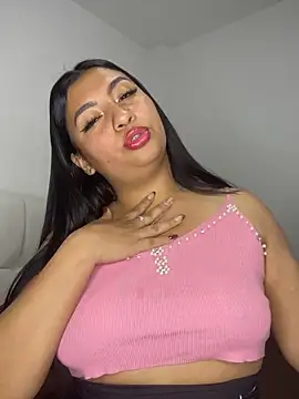 Issa Santana online show from April 2026 10:12:02 PM