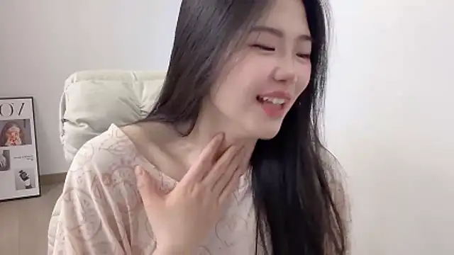 suki-1 online show from April 2026 10:03:02 AM