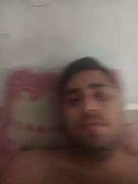 Desirock001 online show from May 2026 01:47:02 AM