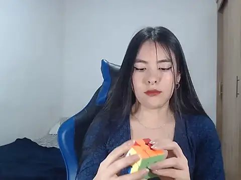 EloiseJun online show from November 2025 12:11:01 AM