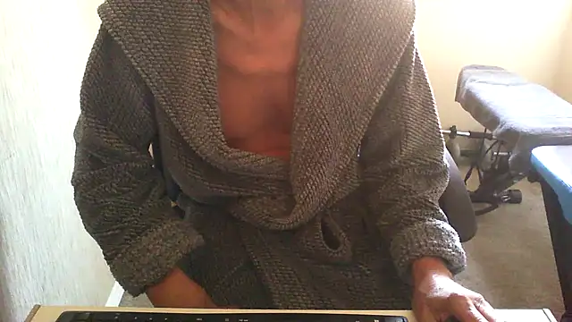 Snapshot of rogpb chatting on September 2025 08:58:02 AM rogpb online show from September 2025 08:58:02 AM