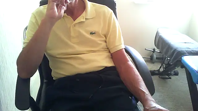 Snapshot of rogpb chatting on October 2025 01:10:01 PM rogpb online show from October 2025 01:10:01 PM