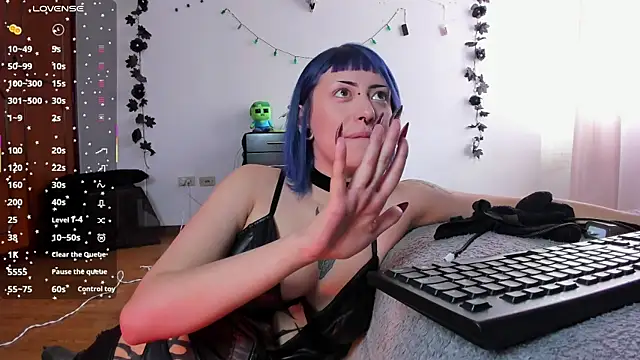 kattusauruss online show from October 2025 02:23:02 PM