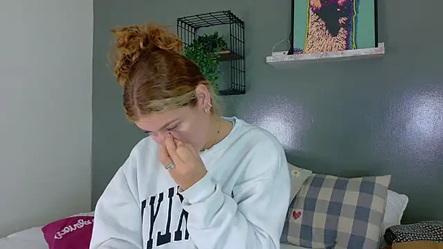 BelaMiller  online show from November 2025 11:33:01 AM