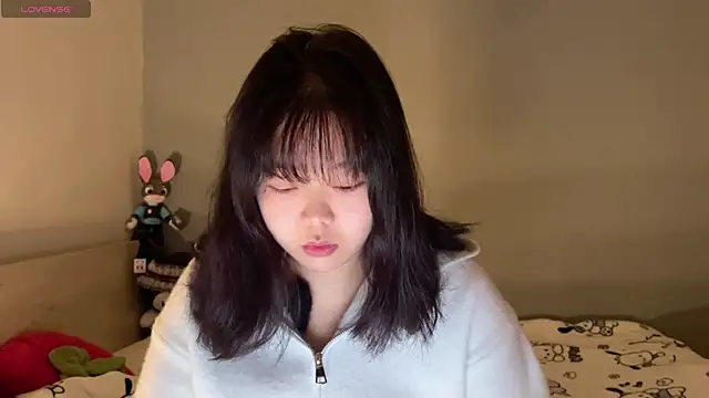 Kittenfishing online show from October 2025 03:13:02 PM