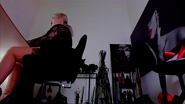 demisweet online show from February 2026 06:55:02 AM