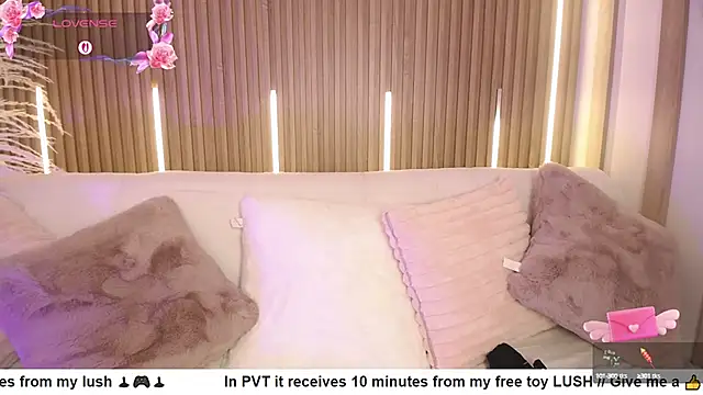 MylaDreams online show from September 2025 03:40:01 AM