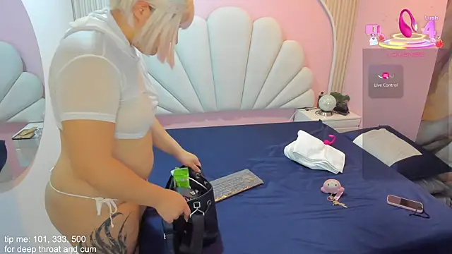 hinata dolly online show from November 2025 11:13:01 AM