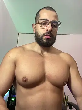magnumchris online show from June 2026 04:07:01 PM