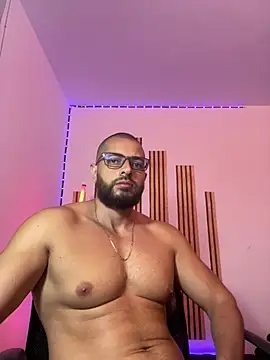 magnumchris online show from July 2026 10:34:01 PM